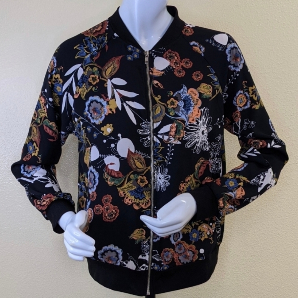WEST KEI Floral Bomber Jacket Size M EUC